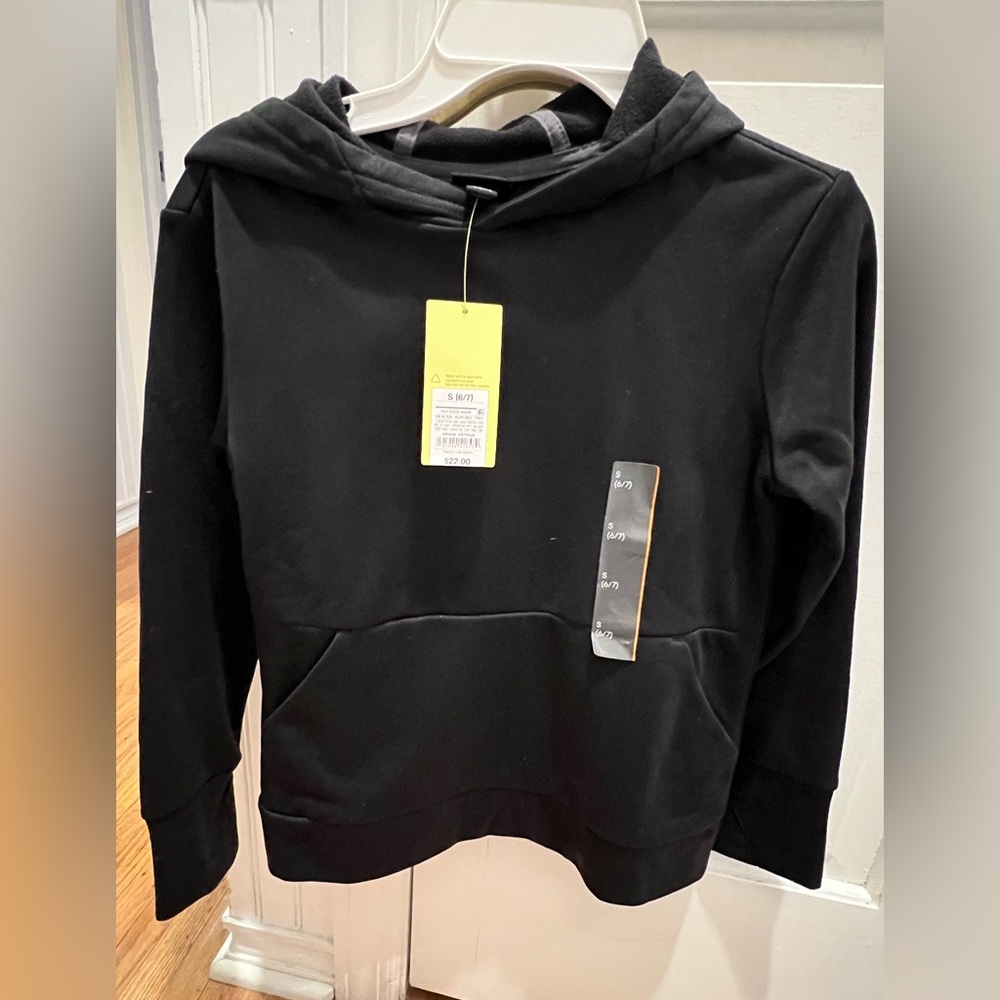 NWT- Boys All in Motion hooded sweatshirt size small 6/7
